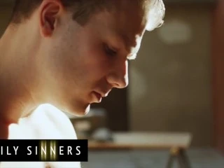 Family Sinners - Bf-ul lui Judy Jolie este un trișor și fratele ei vitreg Codey Steele o face să se simtă mai bine